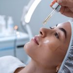 facial-serum-application-beauty-salon